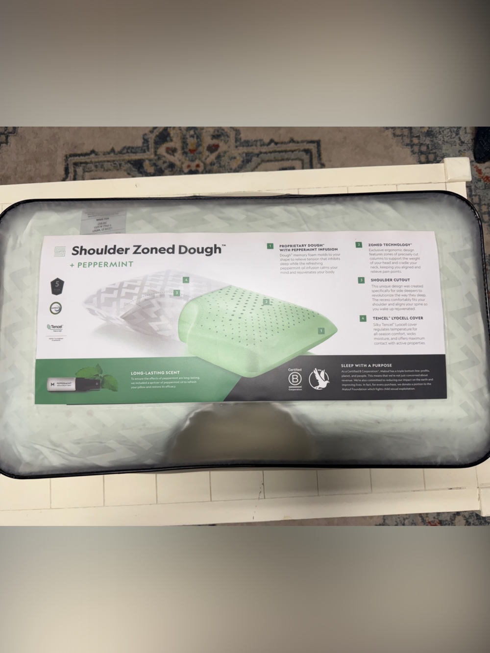 Malone Shoulder Zoned Dough Pillow with Peppermint Oil Spritzer - NWT - Picture 2 of 9